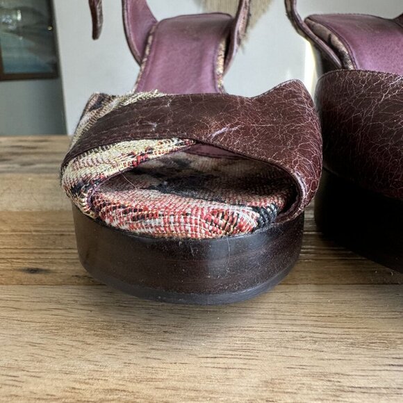 Kenzie Rachelle Burgundy Brocade Brown Platform Ankle Strap Peep Toe Sandal - Picture 5 of 17